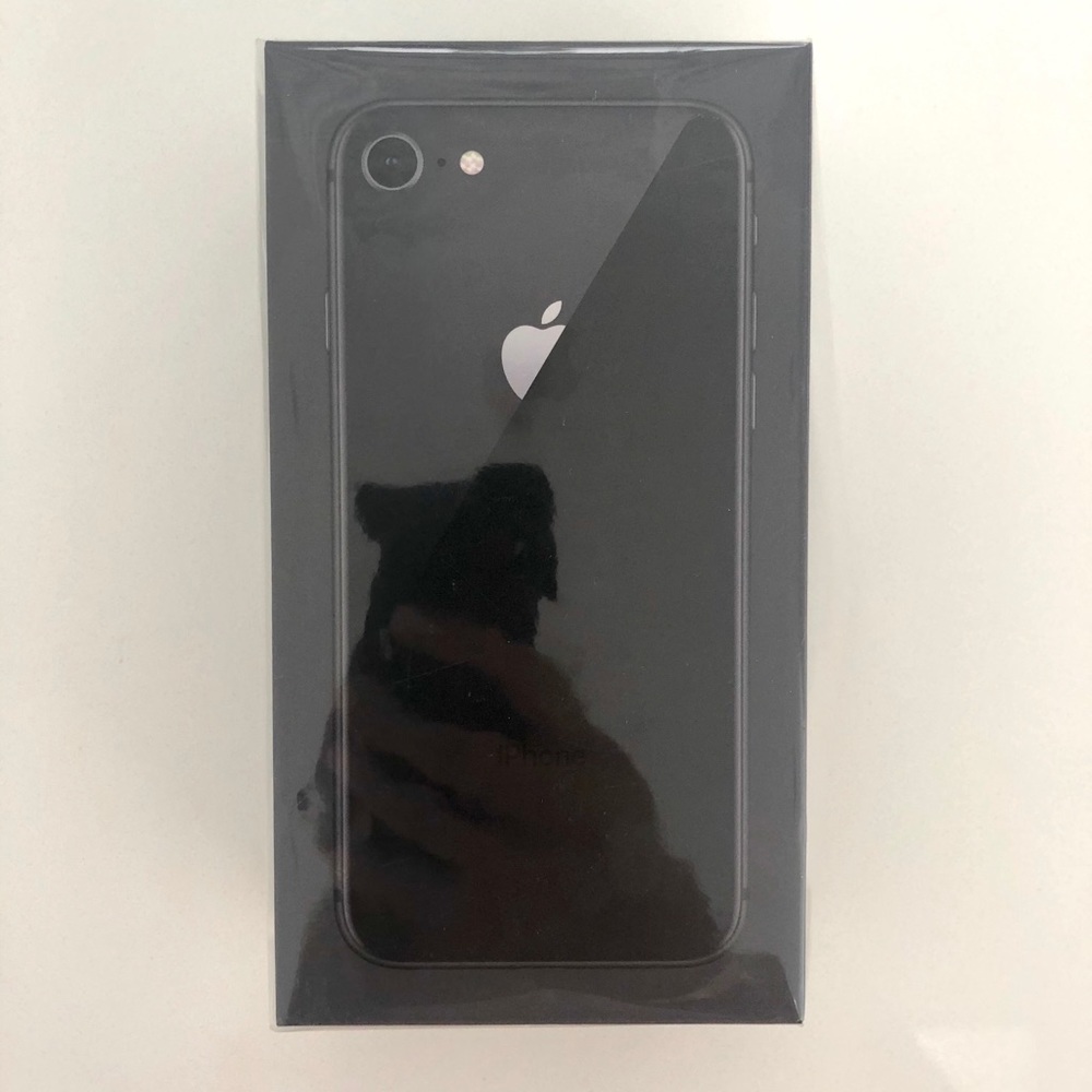 SOLD New Unlocked iPhone 8, Space Gray, 64GB - Picture 4 of 5